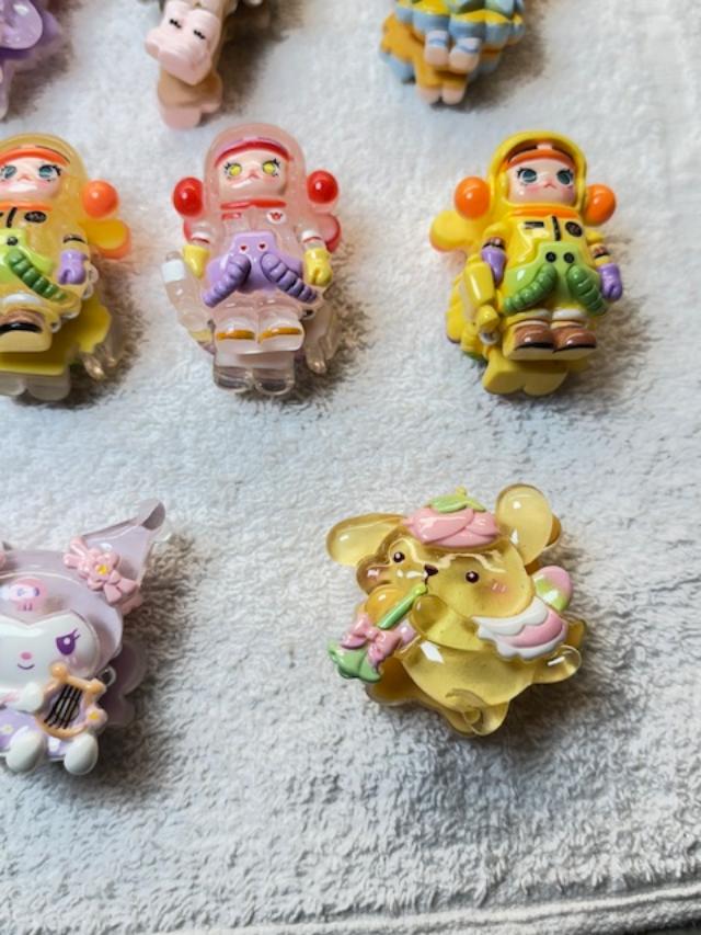 Large Characters Beads