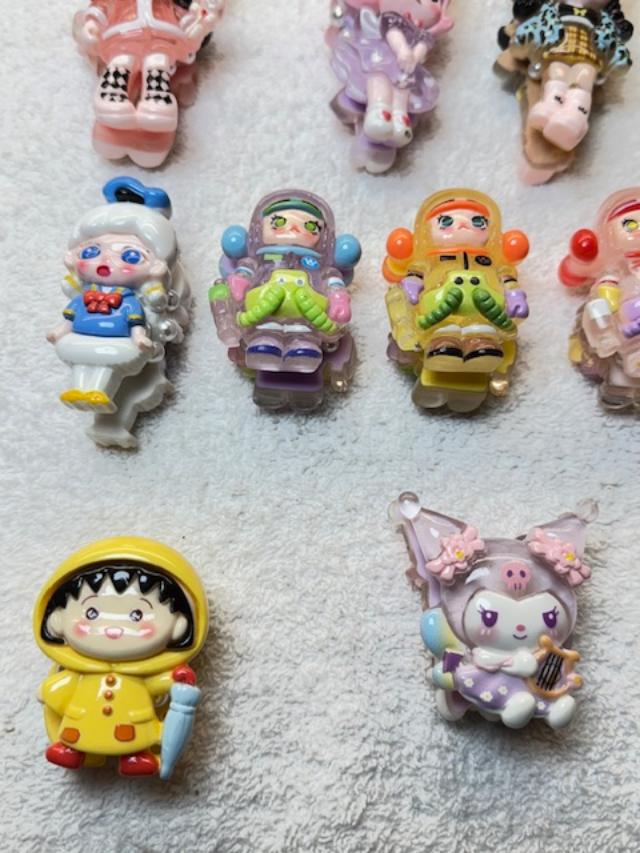 Large Characters Beads